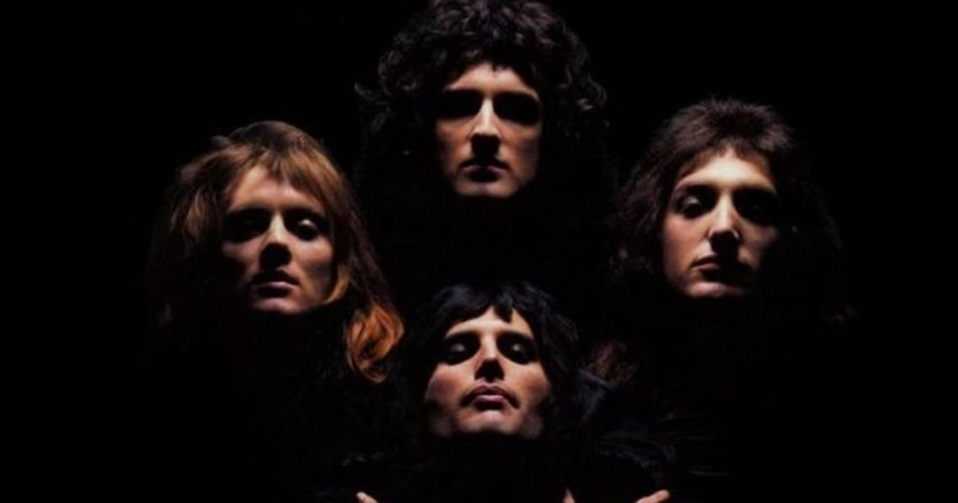 Tributo a Queen, con Play The Game