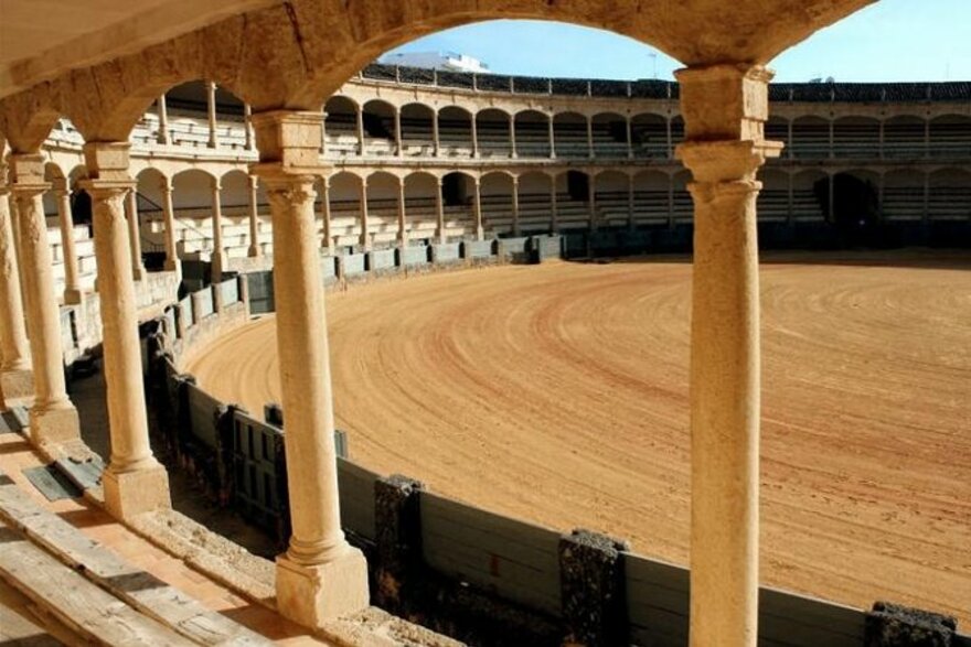 Recorrido Hist Rico A Pie Por Ronda Con Entrada A La Plaza De Toros