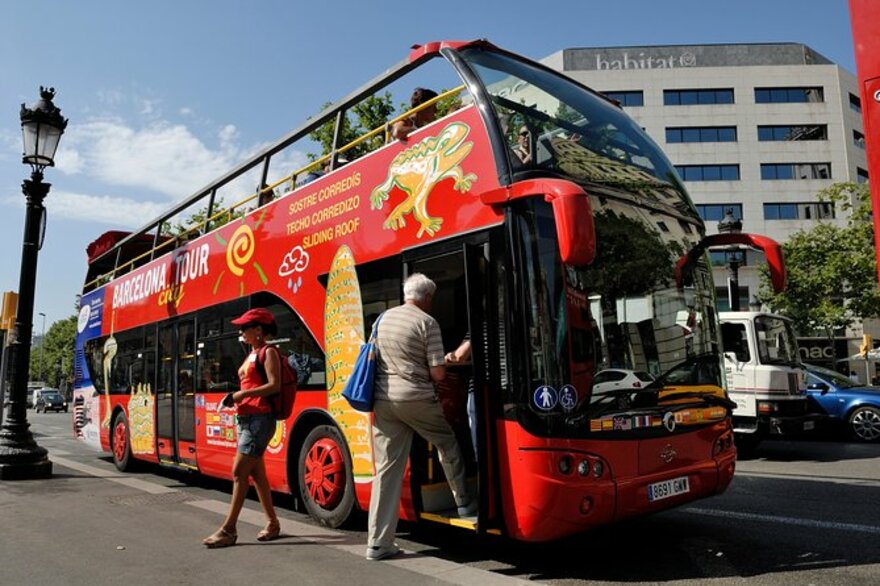 Excursión En Autobús Por Barcelona Con Paradas Libres Desde La Terminal ...