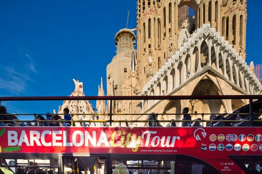 Excursión En Autobús Por Barcelona Con Paradas Libres Desde La Terminal ...