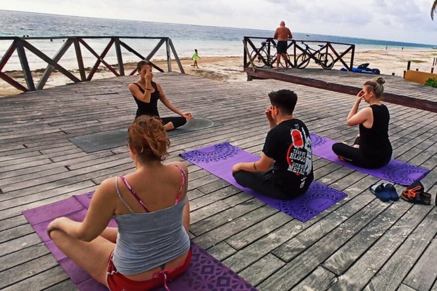 Yoga cancun mahekal tulum