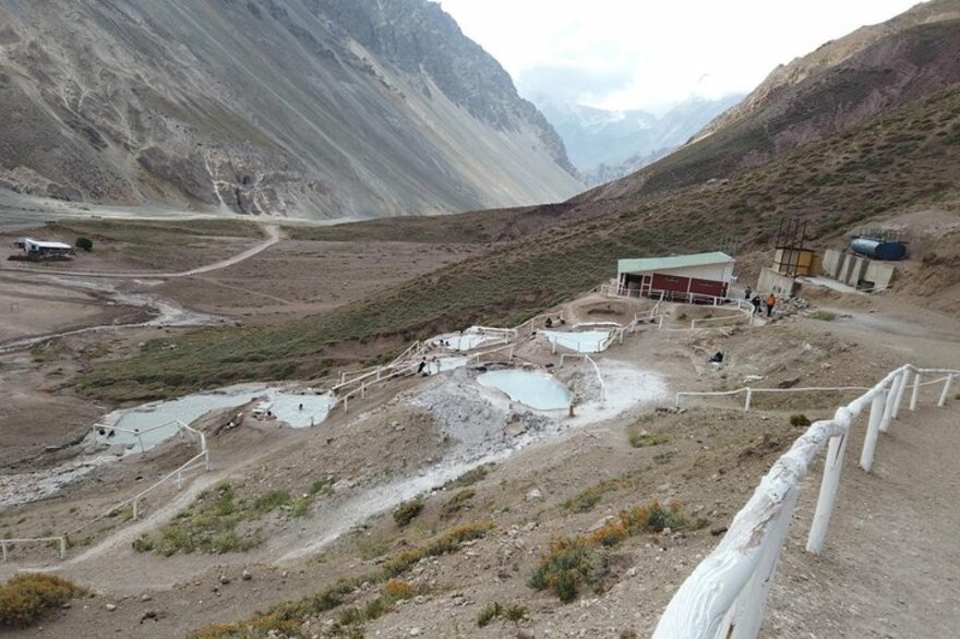 Tour Termas Colina y Cajón del Maipo Full Day, salida desde Santiago
