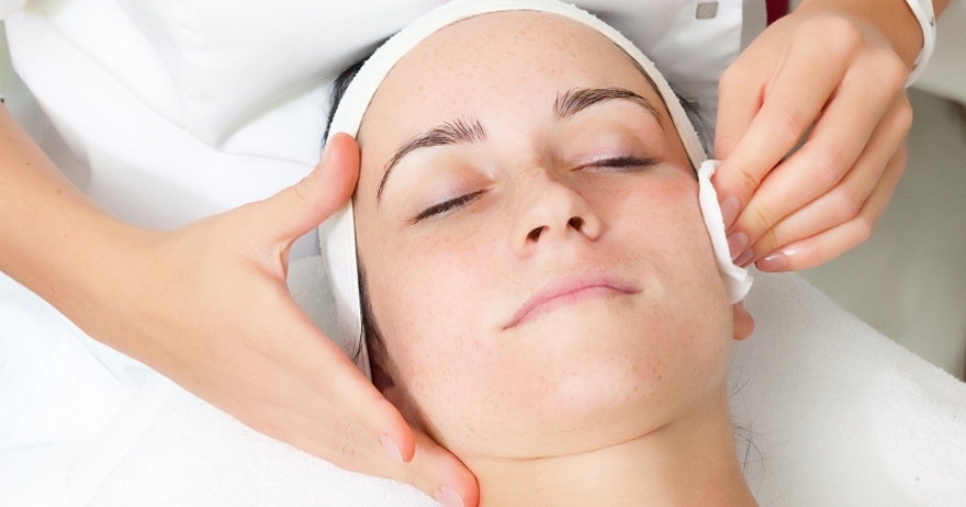 Higiene facial con hidrataci n y nutrici n con masaje kobido 52