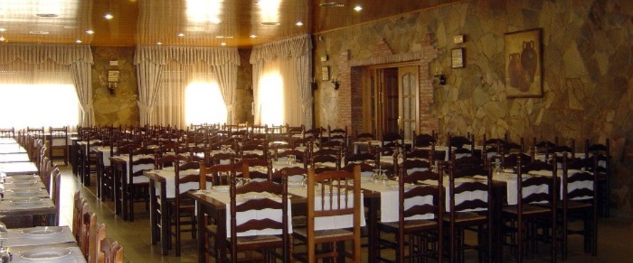 Restaurante Font Del Pi Santa Perpetua De Mogoda 15 Dto