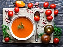 ¡Al rico gazpacho (o salmorejo)! ¡Al rico gazpacho (o salmorejo)!