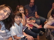 La obra es muy divertida y entretenida para niños. Nos reímos mucho todos,grandes y peques