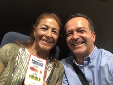 Extraordinaria historia, magníficas actrices. Hemos celebrado el cumpleaños de mi madre y la hemos pasado fenomenal. Recomendada 100%
