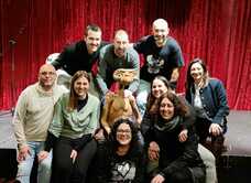 NOCHE DE FABULA, CON AMIGOS.....