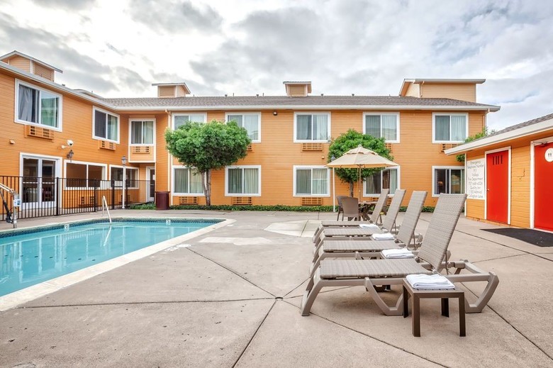 hotels near discovery kingdom vallejo ca