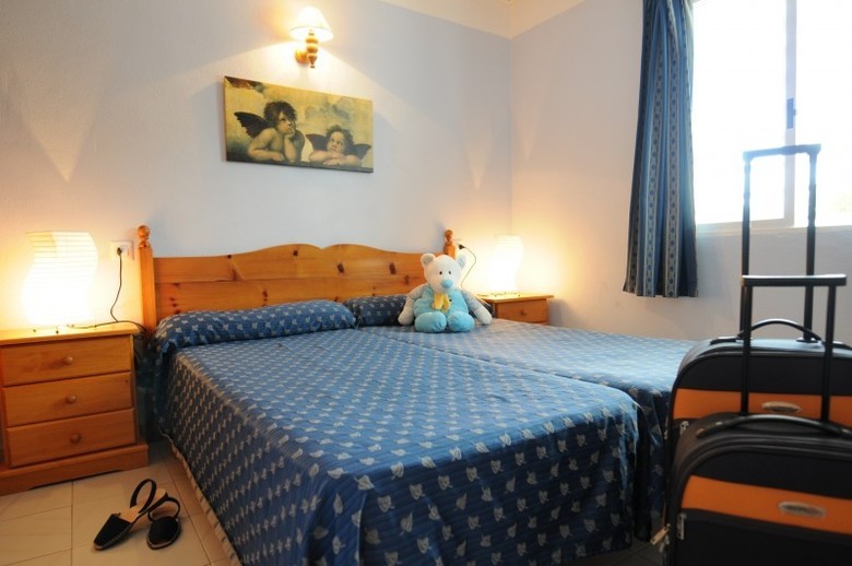 Apartamentos Maribel, Cala Blanca (Menorca) - Atrapalo.com