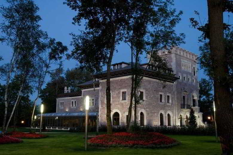 Hotel Castillo Del Bosque La Zoreda, Oviedo (Asturias ...