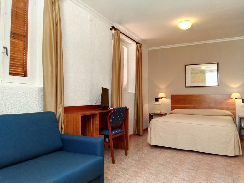 Hostal San Juan, El Campello (Alicante) - Atrapalo.com