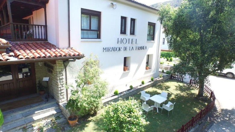 Hotel Mirador De La Franca, La Franca (Asturias ...