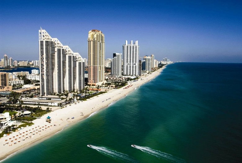 Hotel Ramada Plaza Marco Polo Beach Resort, Sunny Isles Beach (Florida ...