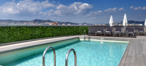 Experiencia de almuerzo con acceso a piscina