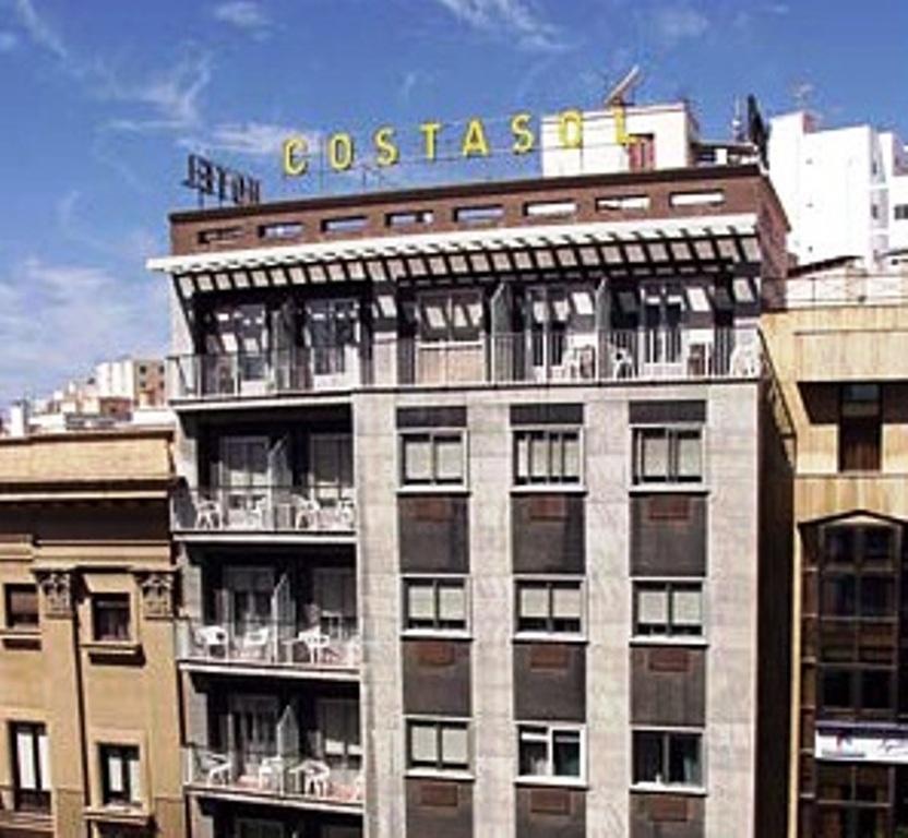 Imagen 2 de 71