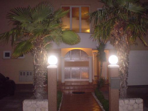 Imagen 5 de 126
