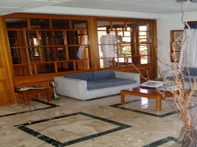 Imagen 2 de 2