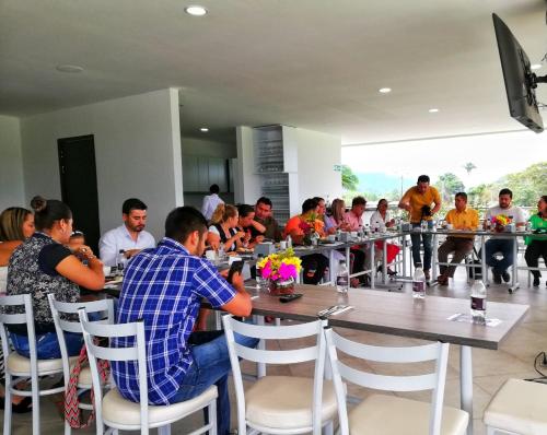 Imagen 1 de 27