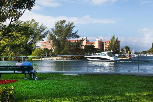 Imagen 4 de 53