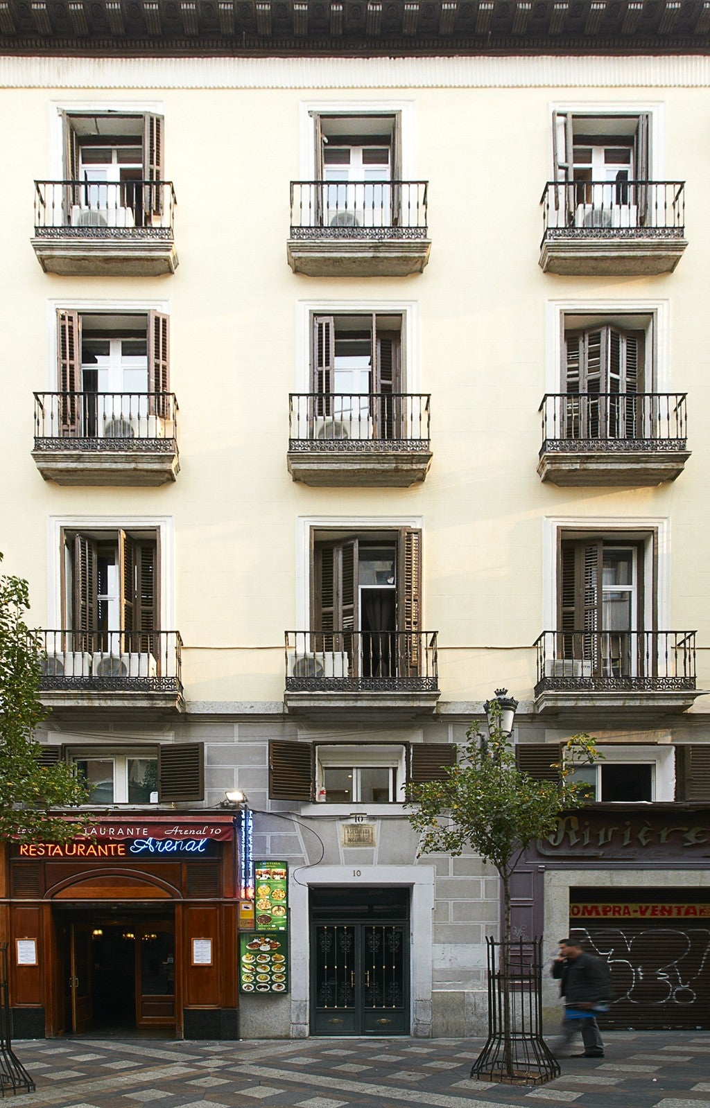 Imagen 2 de 14