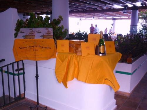 Imagen 2 de 53