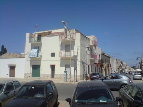 Imagen 1 de 24
