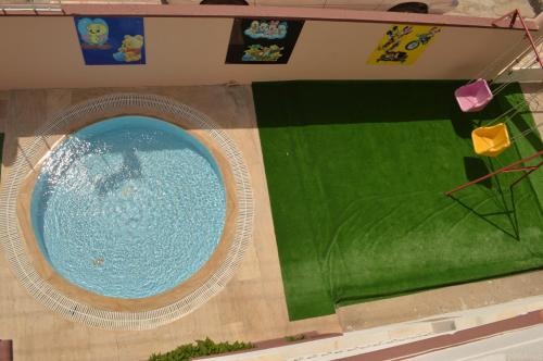 Imagen 2 de 13