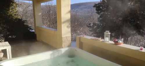 Imagen 3 de 18