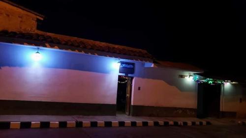 Imagen 2 de 18
