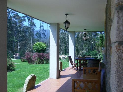 Imagen 2 de 63