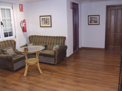 Imagen 2 de 62