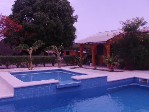 Imagen 2 de 111
