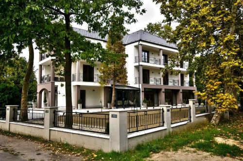 Imagen 2 de 28