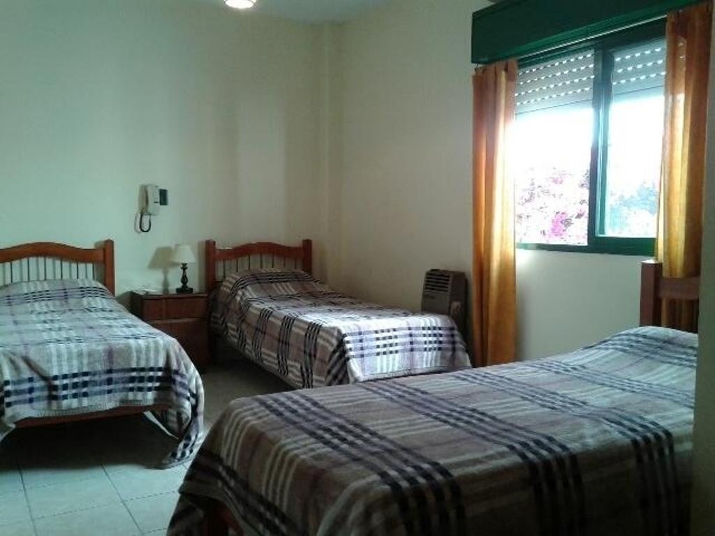 Imagen 1 de 14