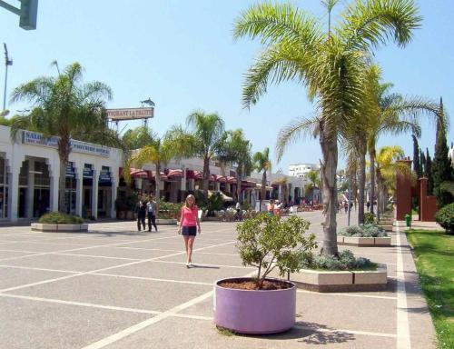 Imagen 1 de 56
