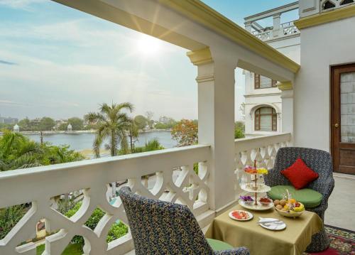Imagen 1 de 44