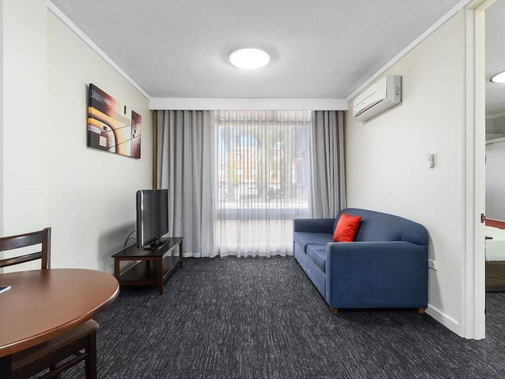Imagen 1 de 28