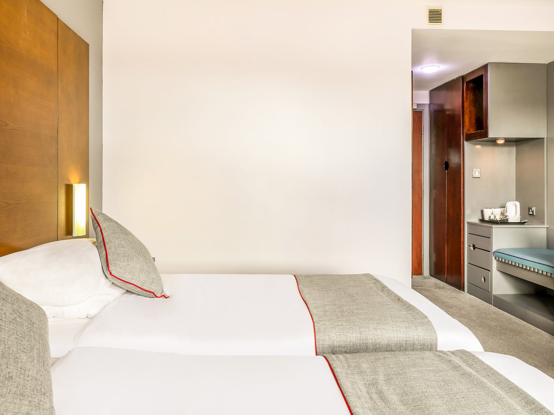 Imagen 1 de 96