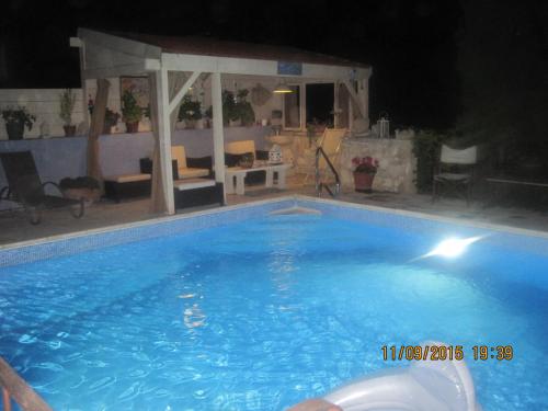 Imagen 4 de 77