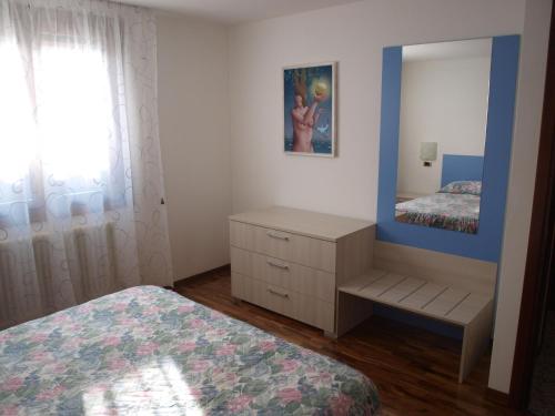 Imagen 2 de 18