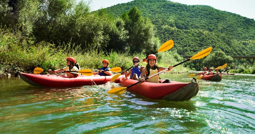 Aventura familiar en piragua por Riosequillo