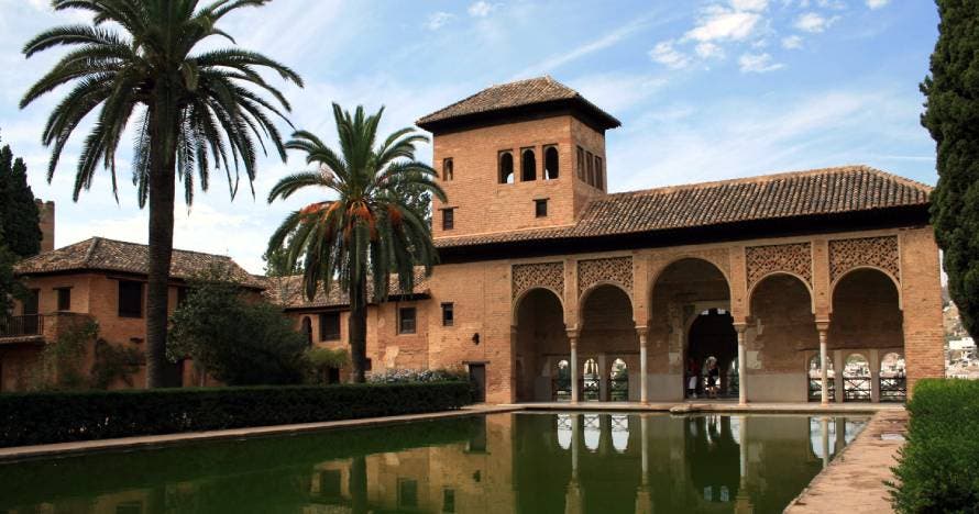 Entrada y visita guiada: Alhambra y Generalife historia