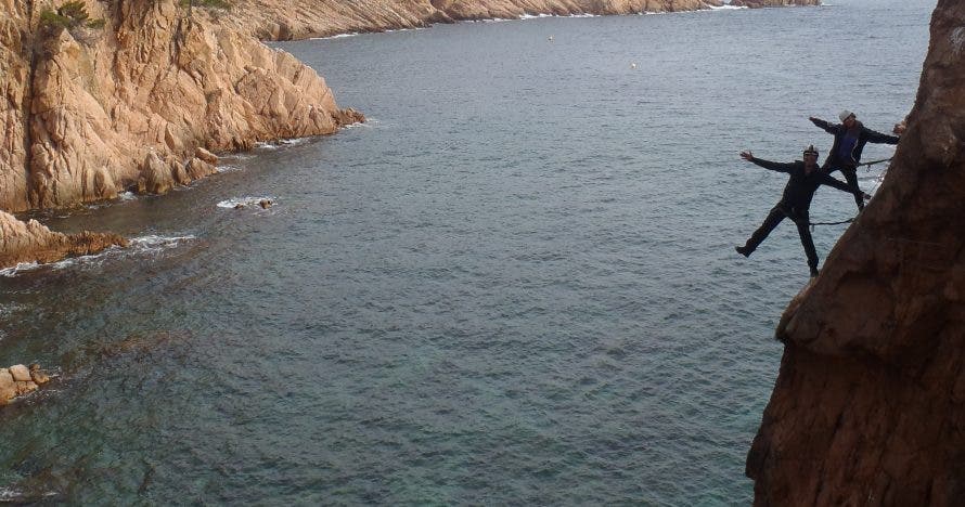 Vía ferrata sobre el mar en Cala Molí, Sant Feliu de Guíxols
