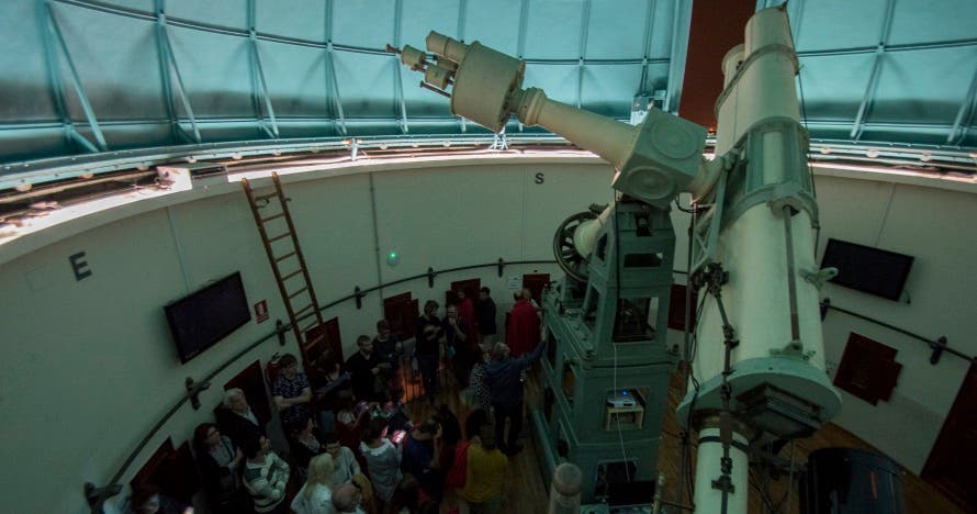 Viaje astronómico nocturno: observa las estrellas en Observatori Fabra