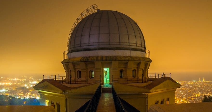 Viaje astronómico nocturno: observa las estrellas en Observatori Fabra