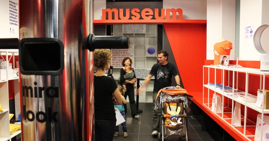 Entrada al MiBa: Museu d'idees i invents