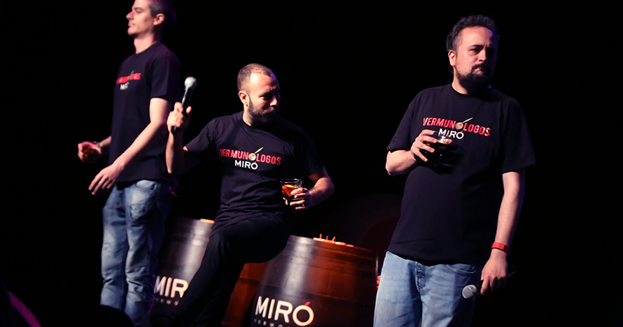 Vermunólogos - El show original de monólogos y vermut en Barcelona
