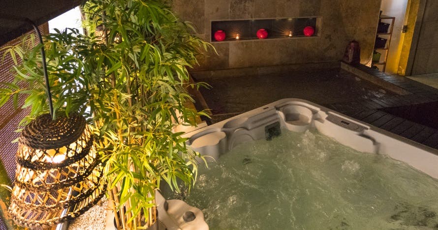 ¡Relájate en pareja! Masajes esenciales en Esenzias Spa