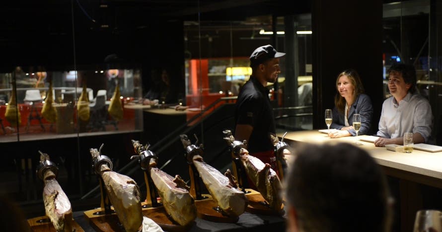 Vive la final del Barça en Jamón Experience